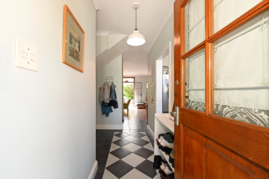 To Let 3 Bedroom Property for Rent in Newlands Western Cape